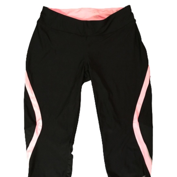 Avia Pants - 🔥 $5 when bundled 🔥 Athletic capris, black and light pink